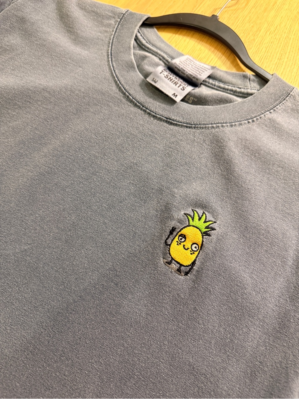 Shaka Wear Embroidered Pineapple Heavyweight T-Shirt - Slate Gray - Size M